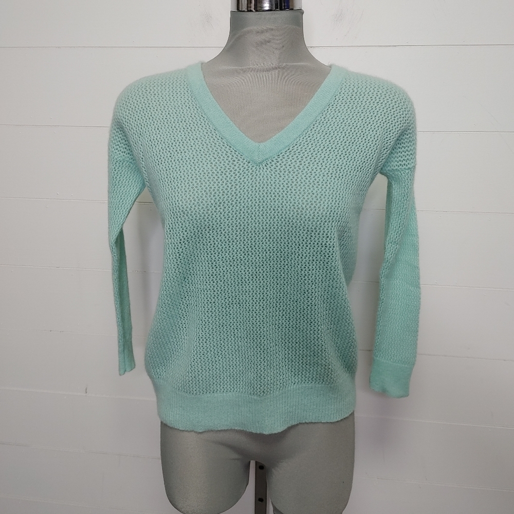 Oats Cashmere mint green v neck sweater